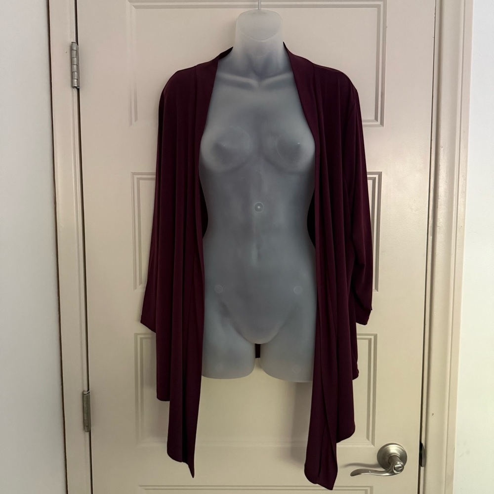 ⭐️ 5 for $25. Torrid kimono cardigan